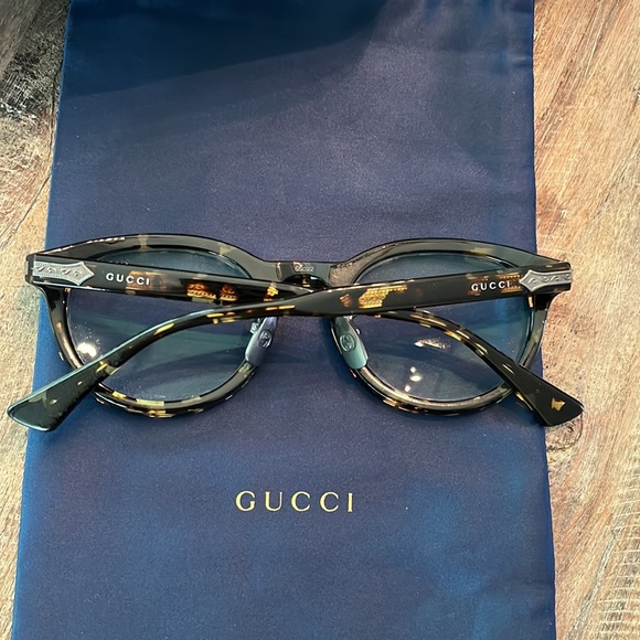 Authentic Gucci Prescription eyeglasses - Picture 7 of 17